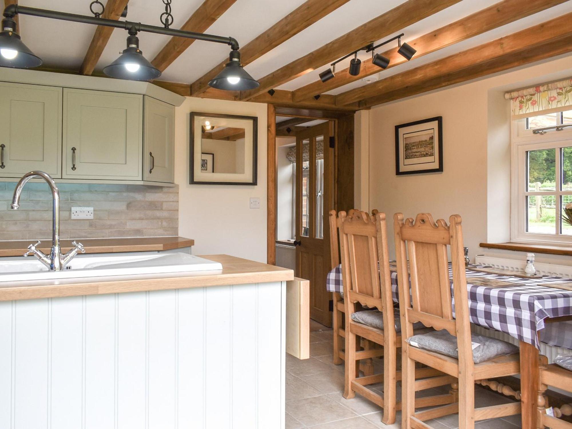 Itchingfield Well Cottage מראה חיצוני תמונה