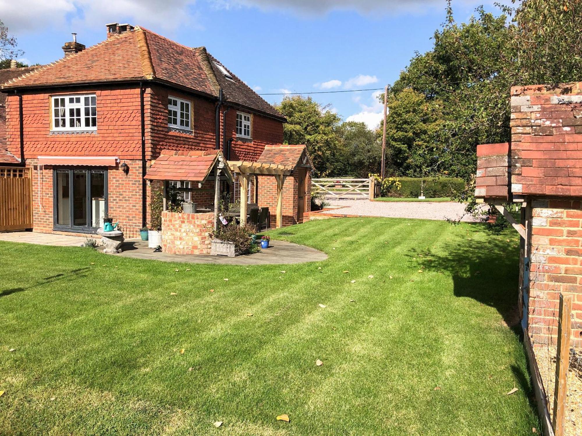 Itchingfield Well Cottage מראה חיצוני תמונה