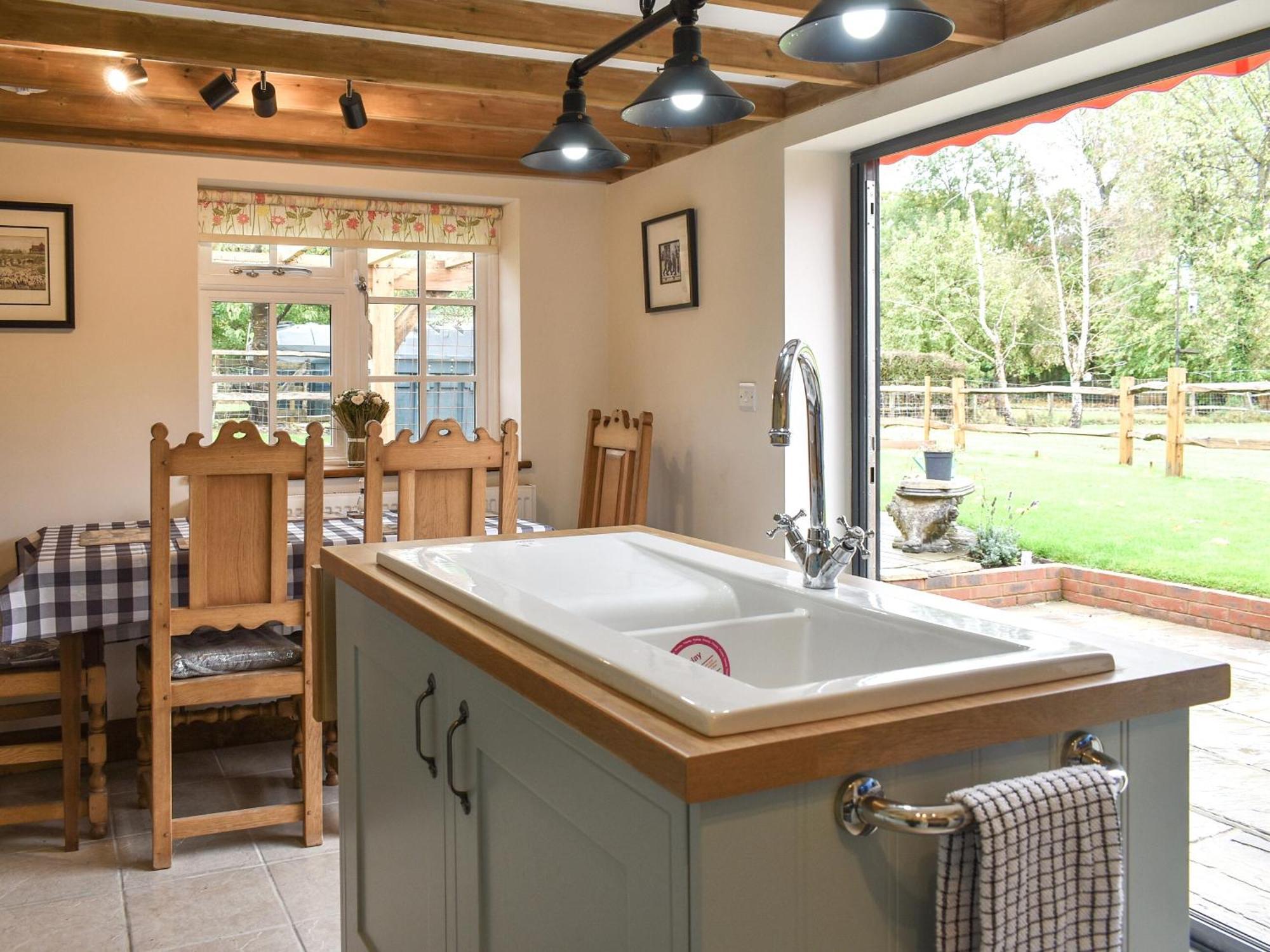 Itchingfield Well Cottage מראה חיצוני תמונה